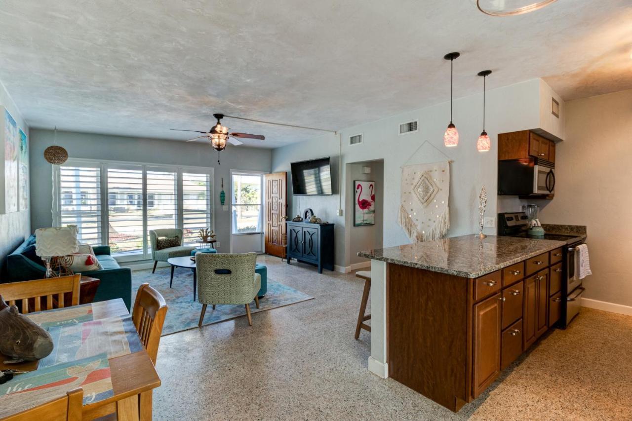 3 Bed 2 Ba Wifi Kitchen Walk To Beach Firepit Daytona Beach Eksteriør bilde