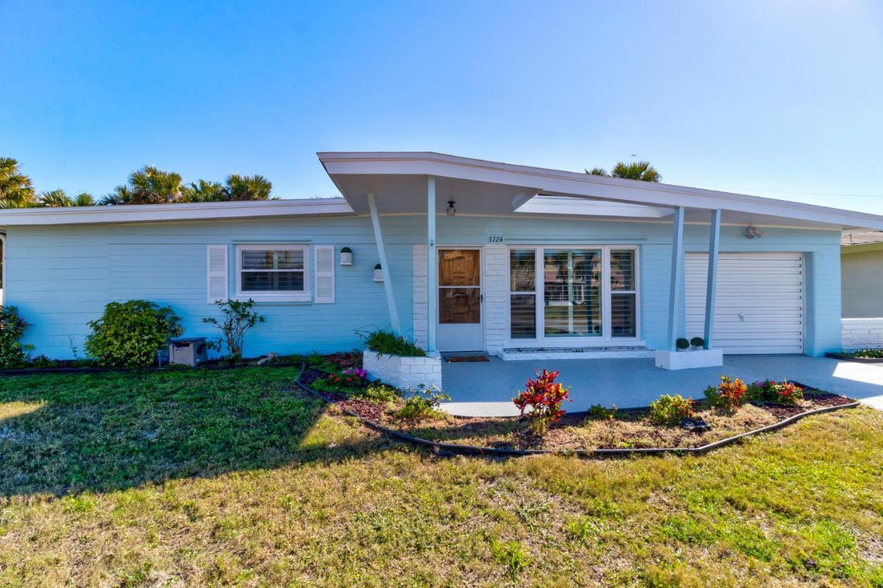3 Bed 2 Ba Wifi Kitchen Walk To Beach Firepit Daytona Beach Eksteriør bilde